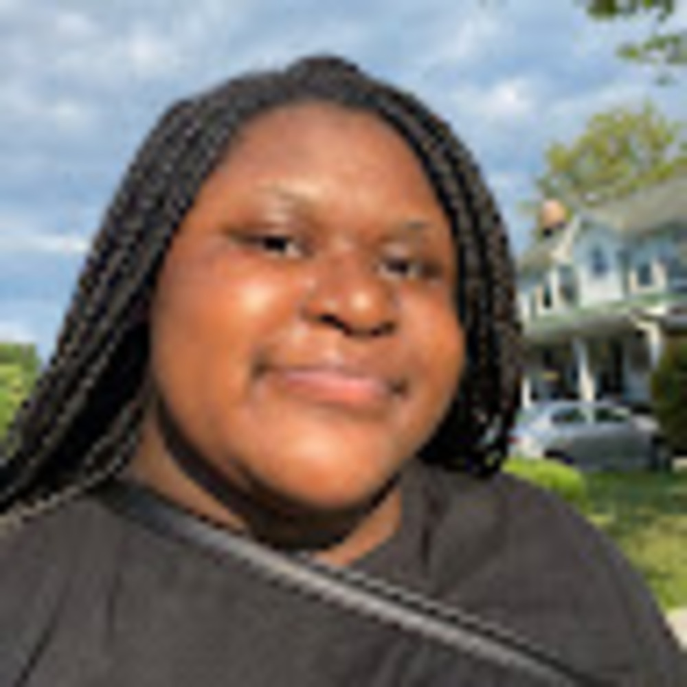 Meet your Posher, Kyra